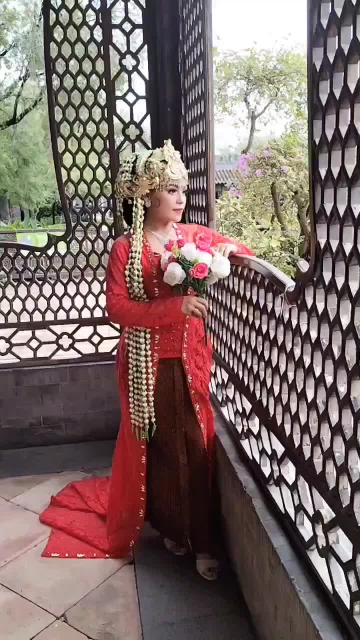 @inick Febria 🦋🕊️👰🏻🇭🇰