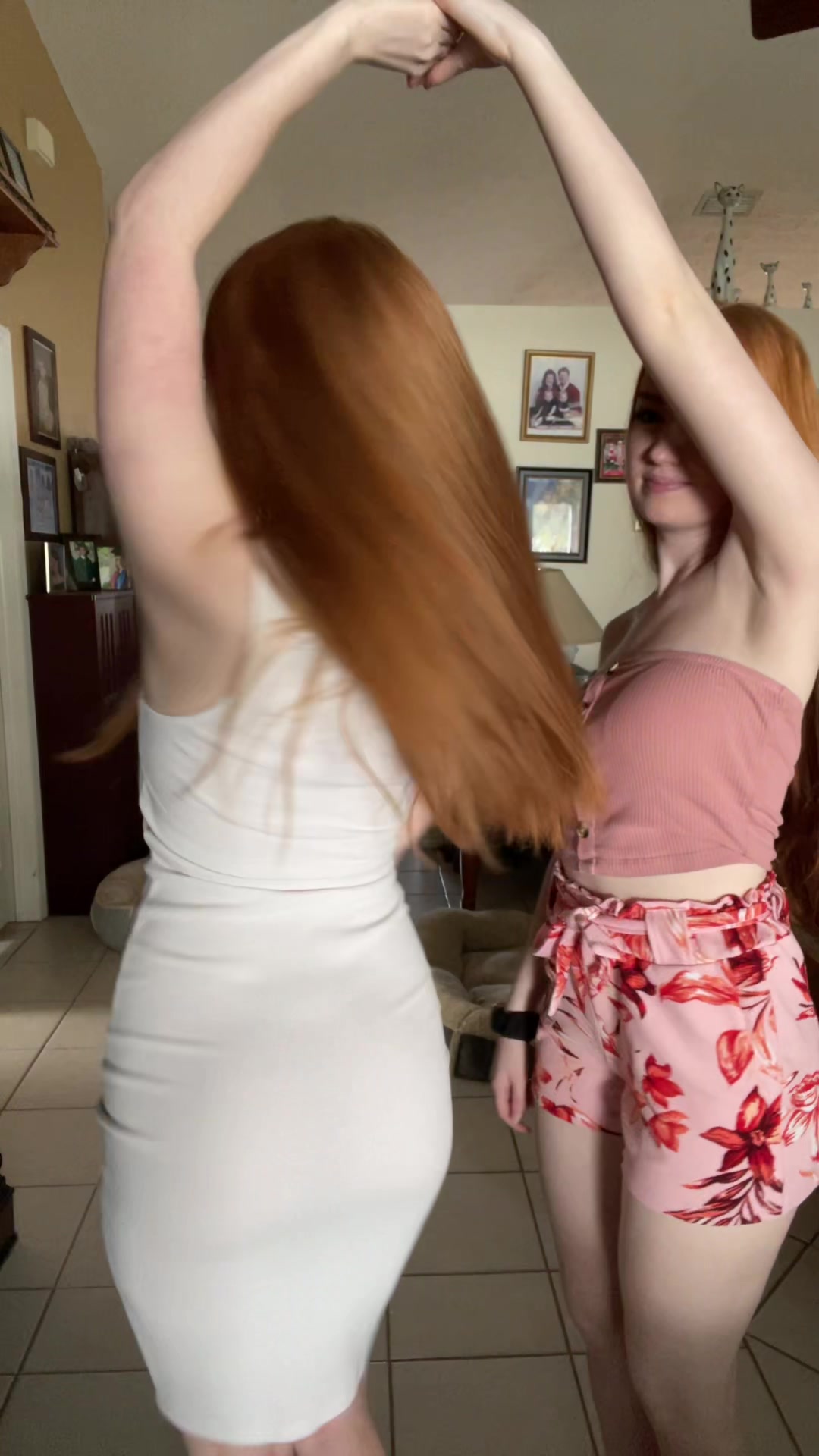 @AshleyandKayley