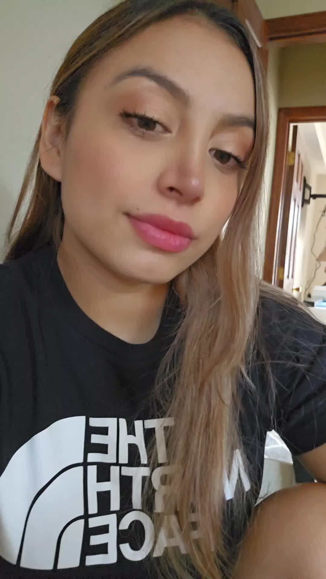 @D4Y4NNA