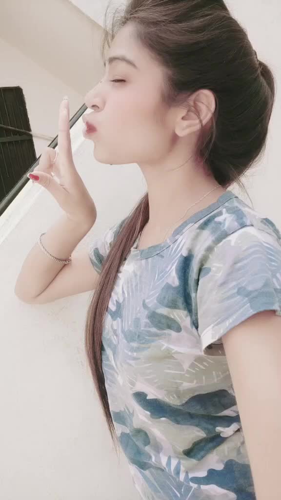 @Isha😘 Akdu