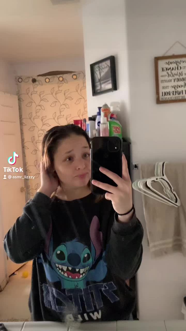 @call.me_lizzybeth