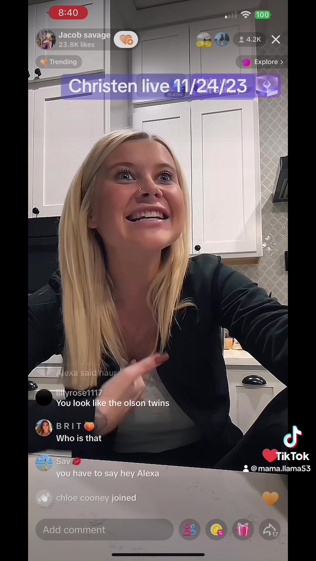 @Mama Llama 3.0 🦙