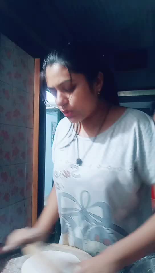 @ApUrVa TiWaRi 😈