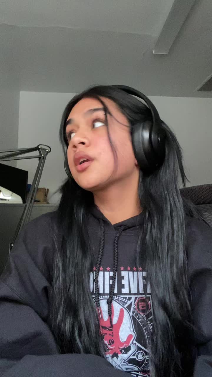 @Billie