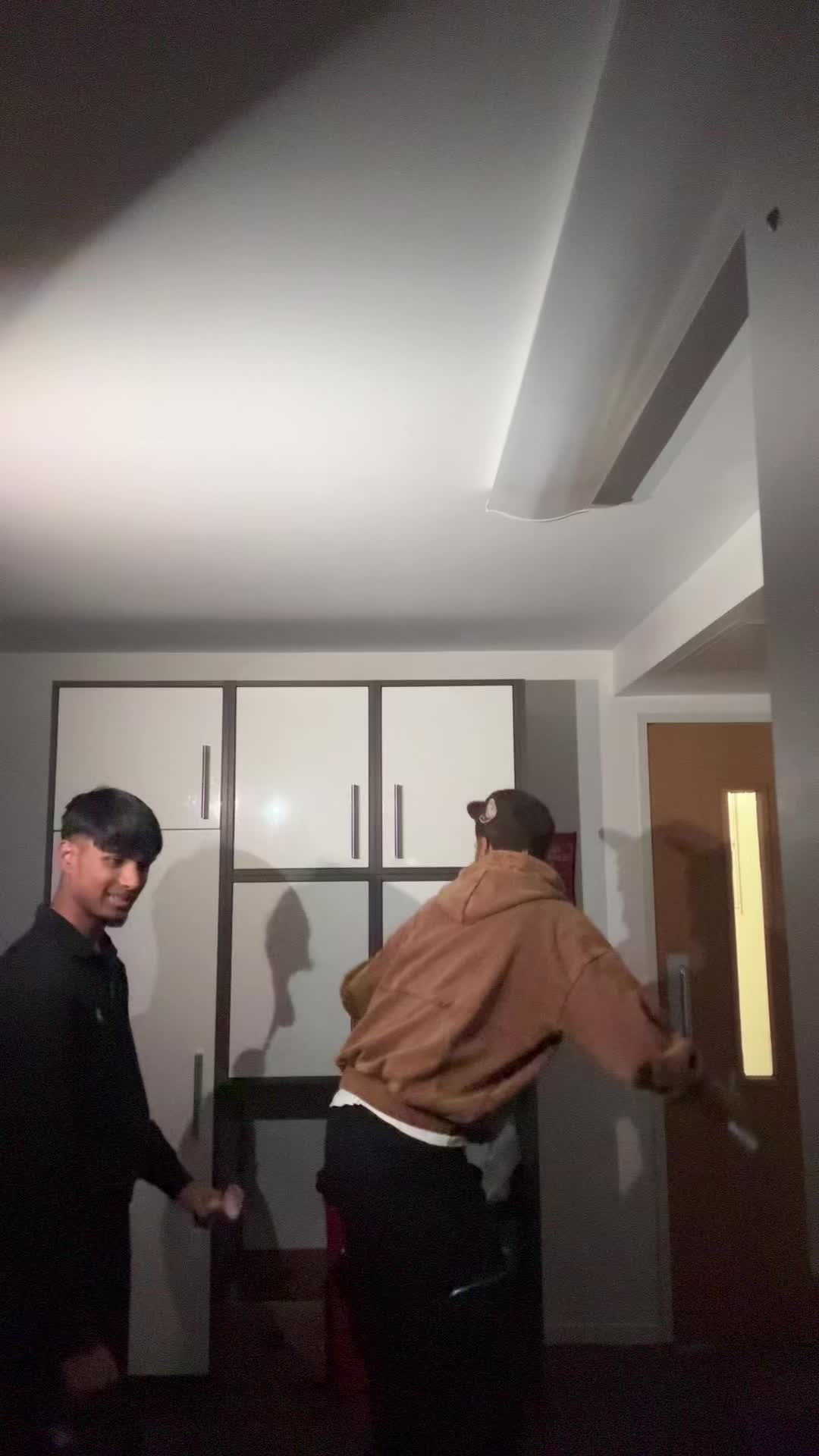 @danisback