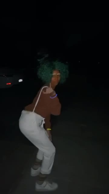 @bella