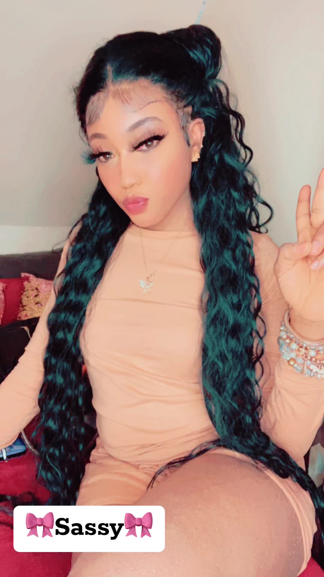 @Flawless 👑Qu&euml;en Sass&yuml;❤️
