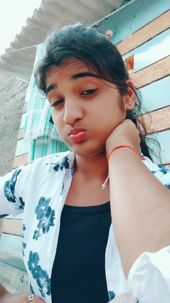 @anushri751