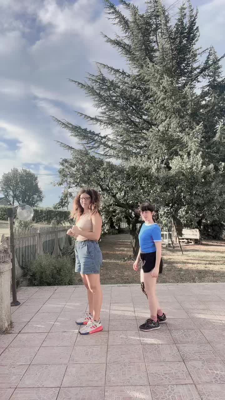 @Elenav01