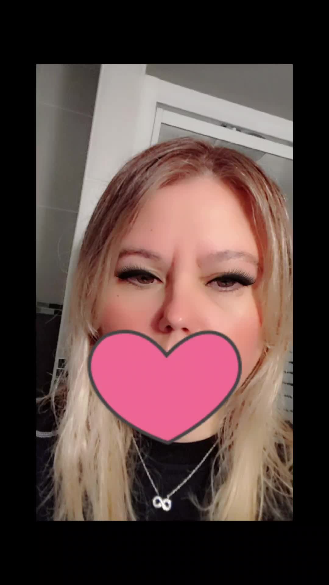 @M&eacute;lanie
