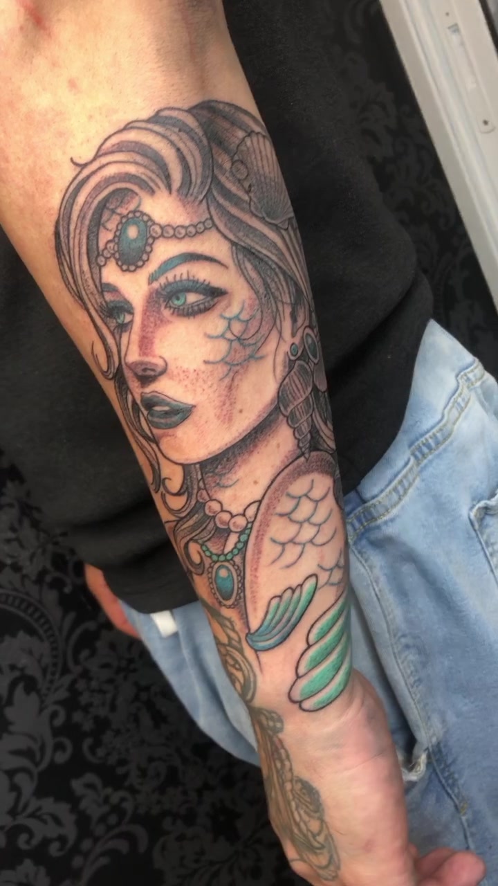 @Badtime Tattoo
