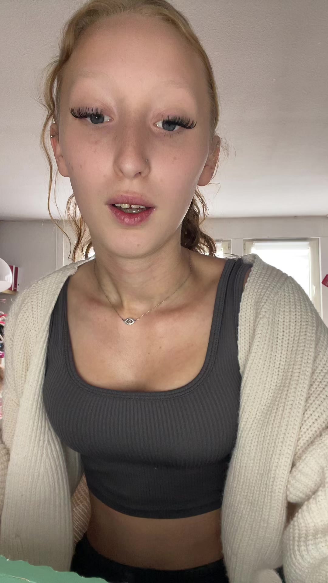 @Kira