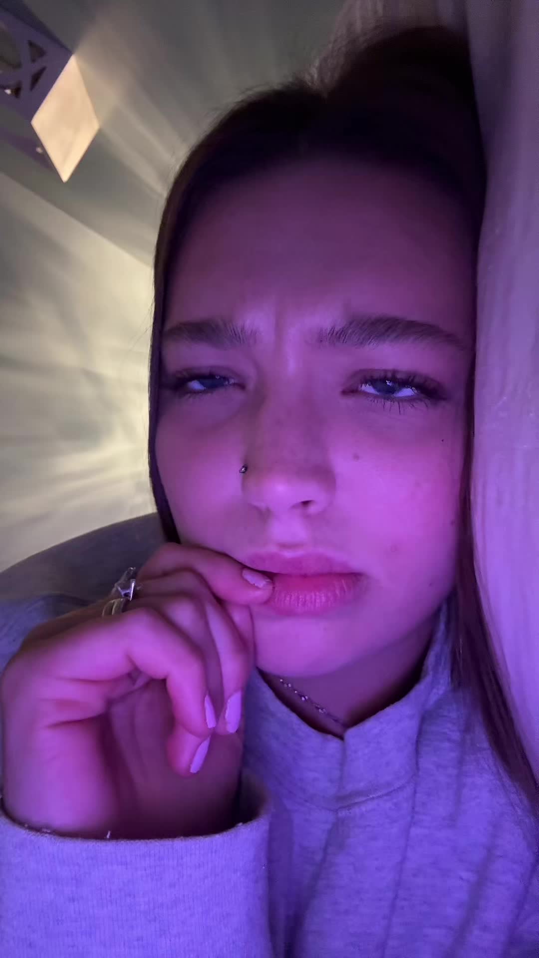 @chloegobble