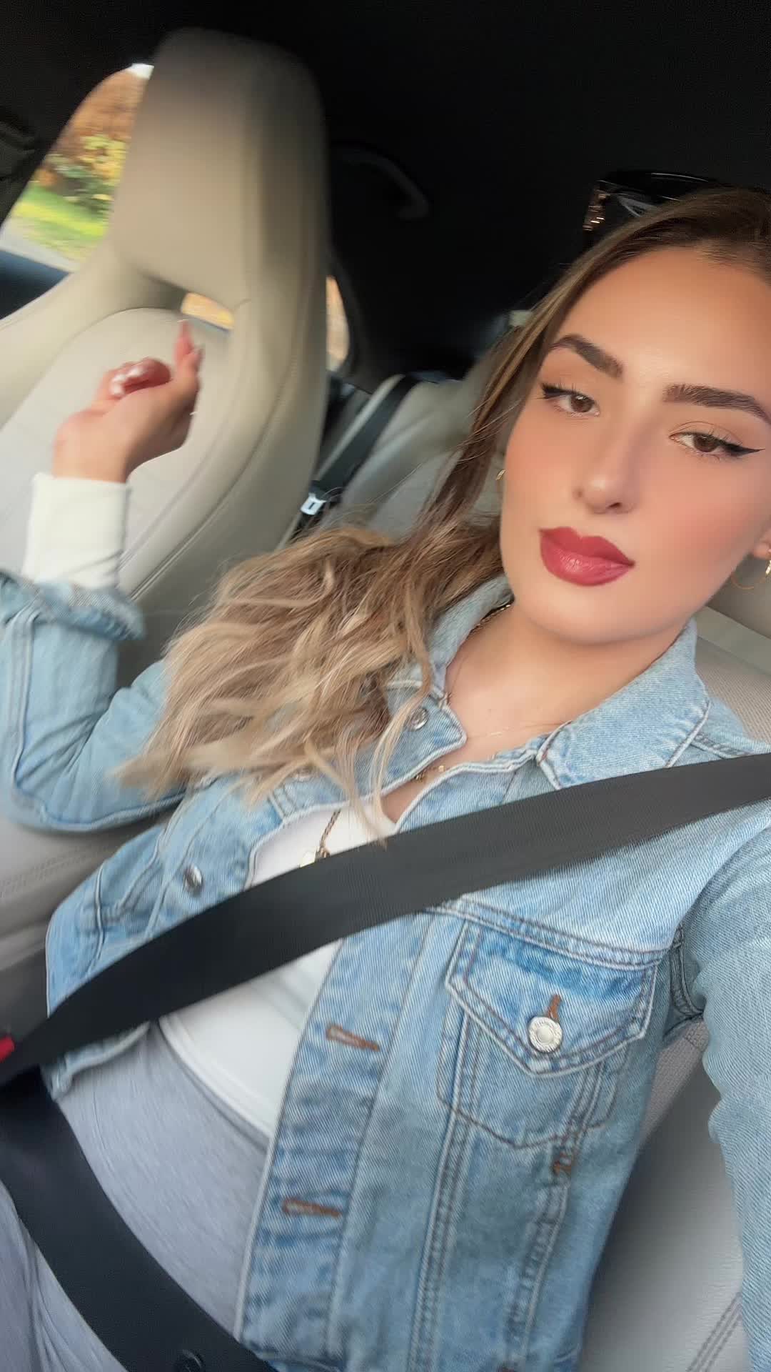 @𝓔𝓵𝔂.𝓘𝓷𝓪𝓽𝓮