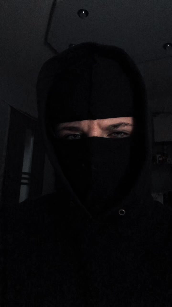 @paranoid.