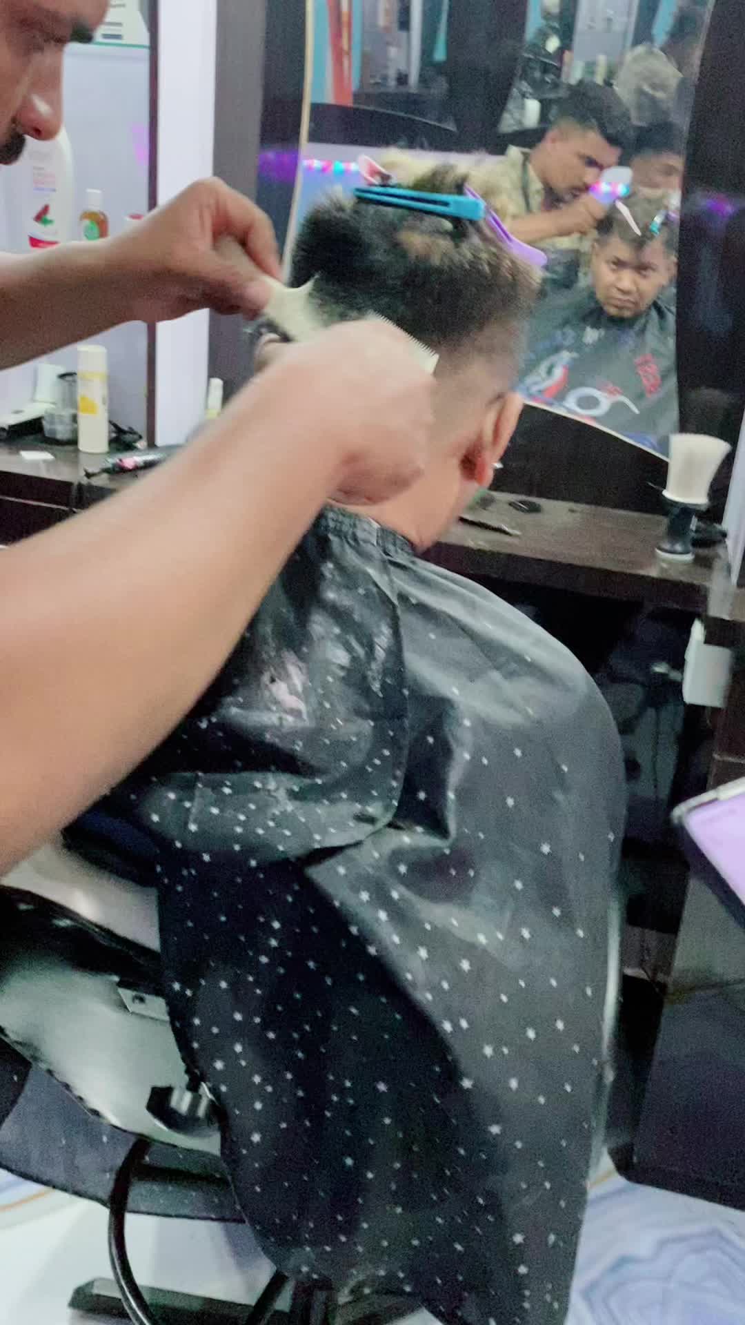 @dapper den barber shop 💈