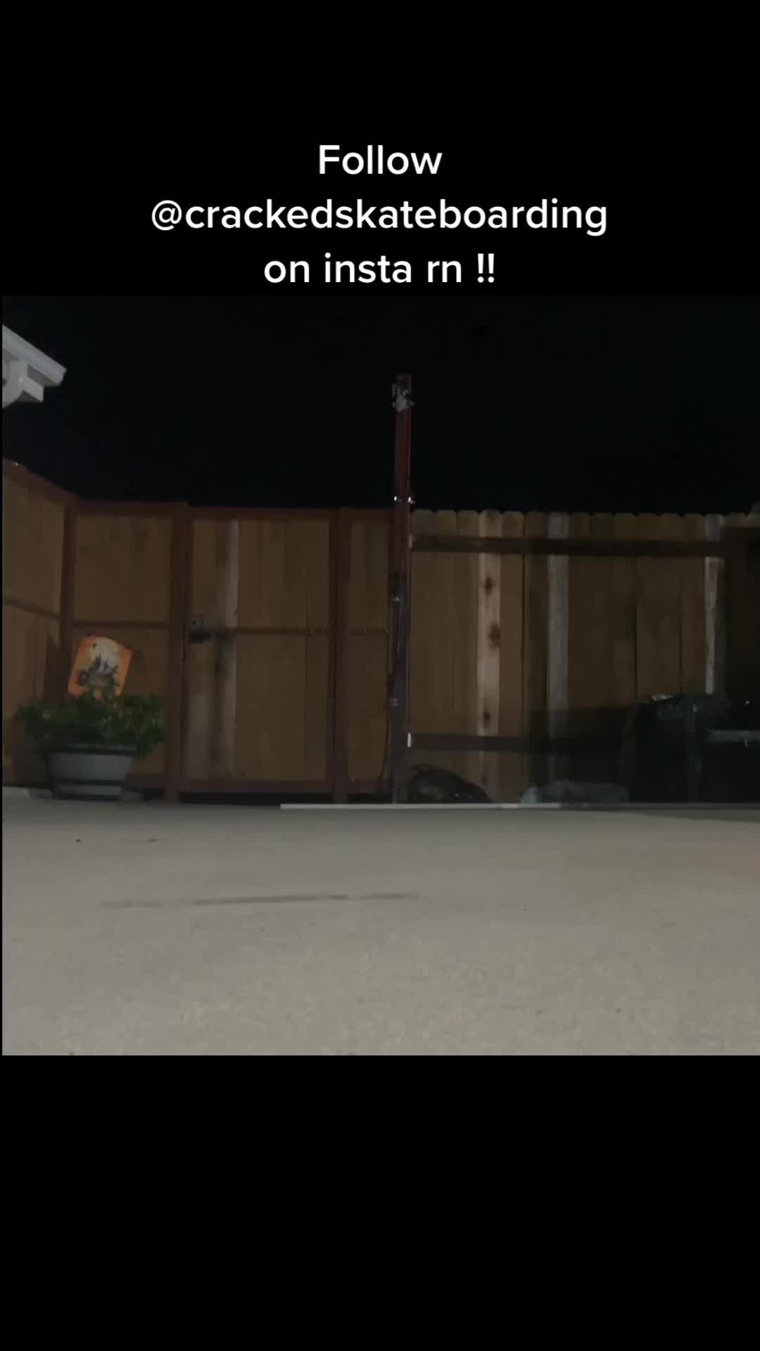 @Cracked Skateboarding