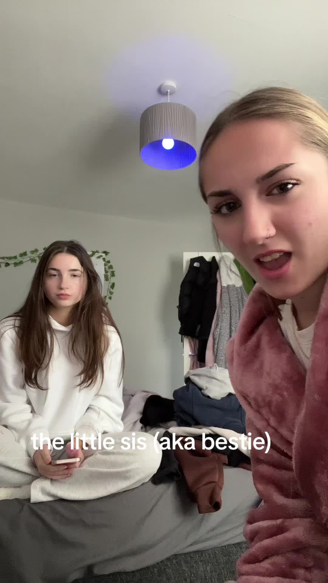 @🍒😮&zwj;💨
