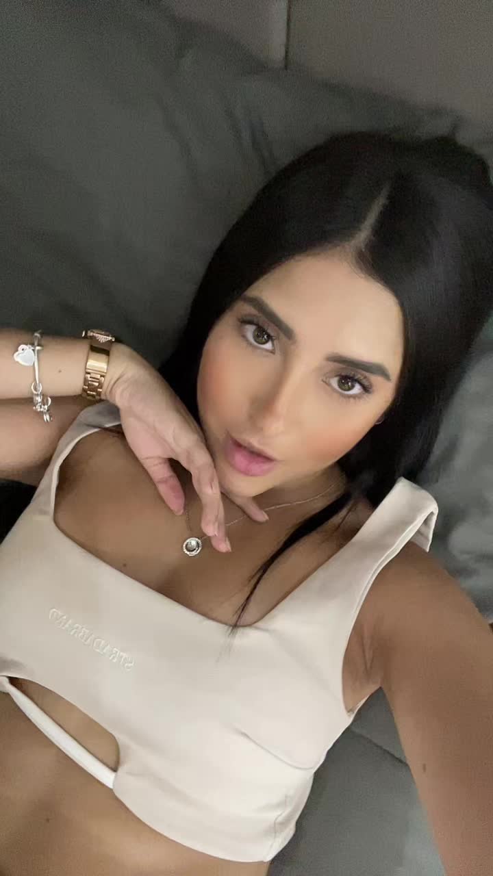 @Valeriagarciamodel_