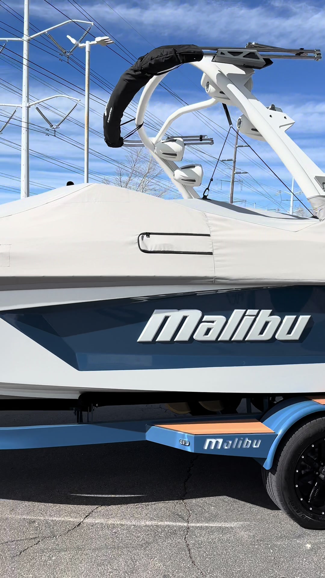 @BradySellsBoats