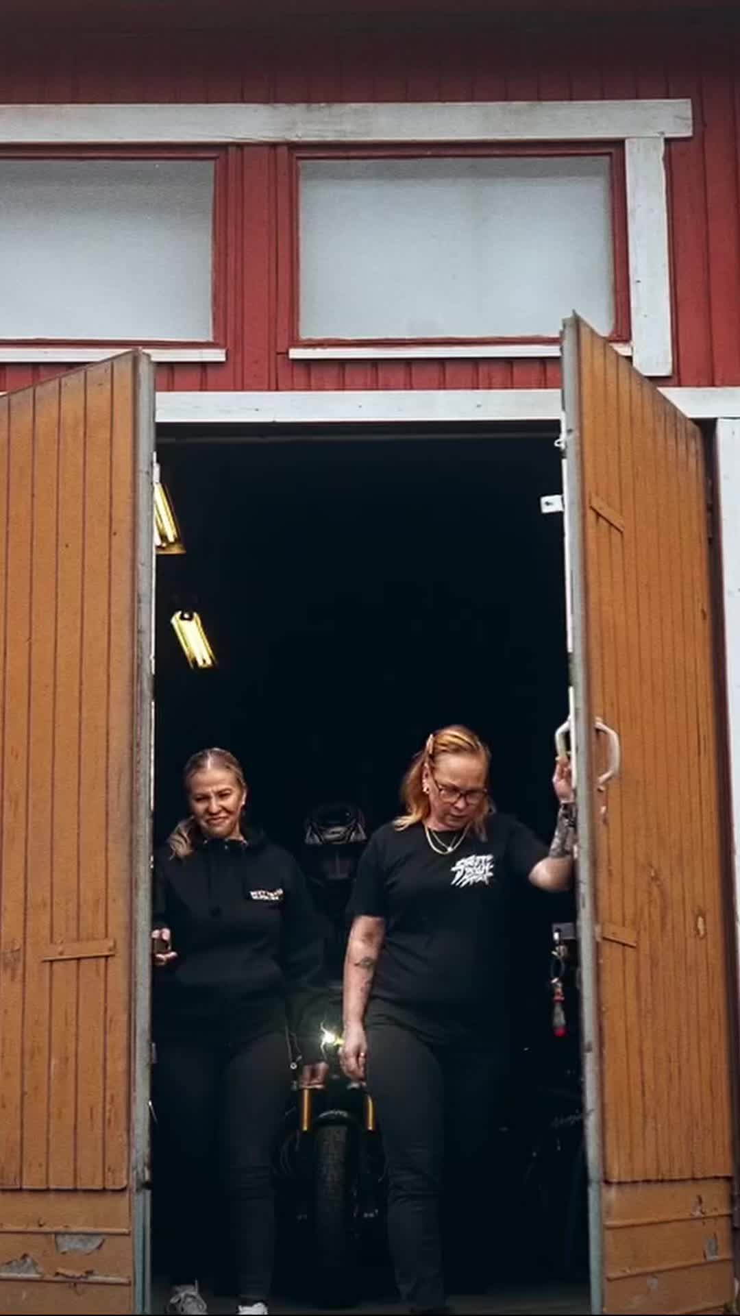 @JalluKoo