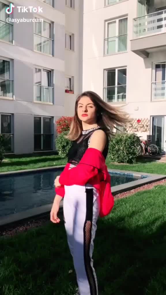 @asya_burcum_fann