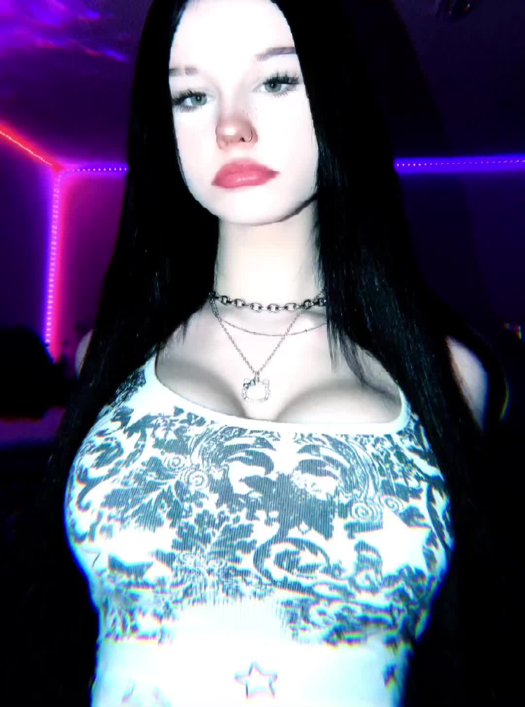 @sophia 🦇