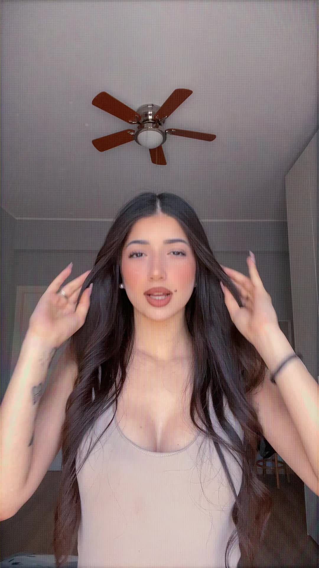 @𝑽𝑨𝑳𝑬𝑵𝑻𝑰𝑵𝑨👸🏻