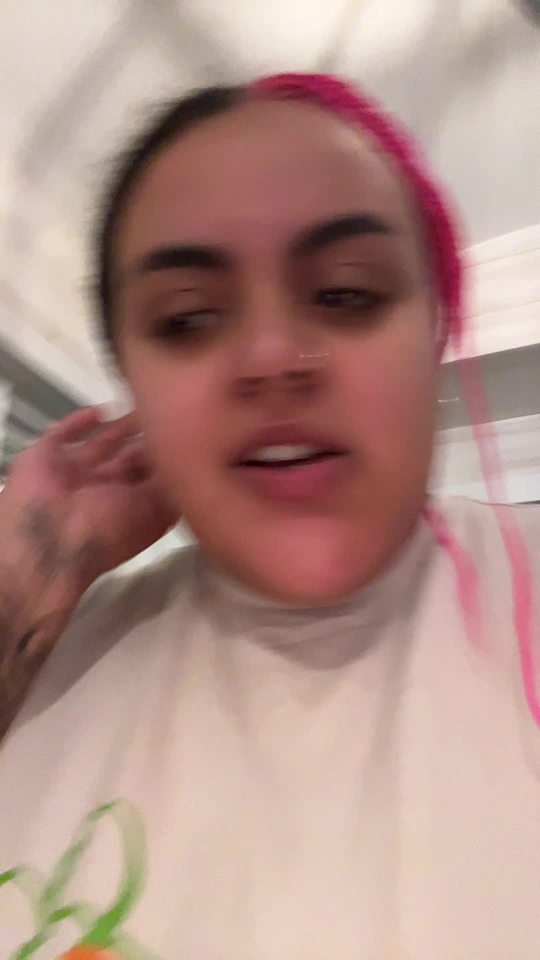 @Cara ✨
