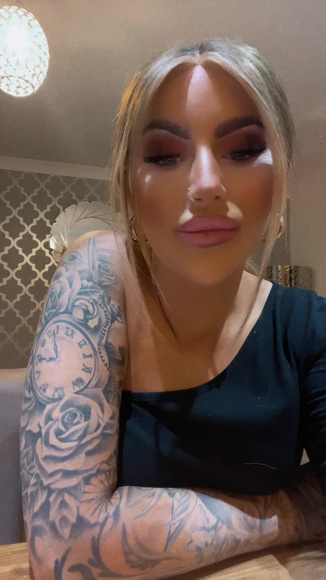 @jadecowley