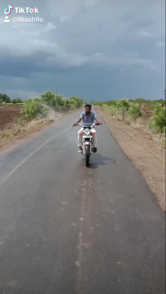 @Akashoooo