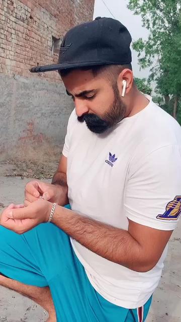 @Mani Bhullar😎
