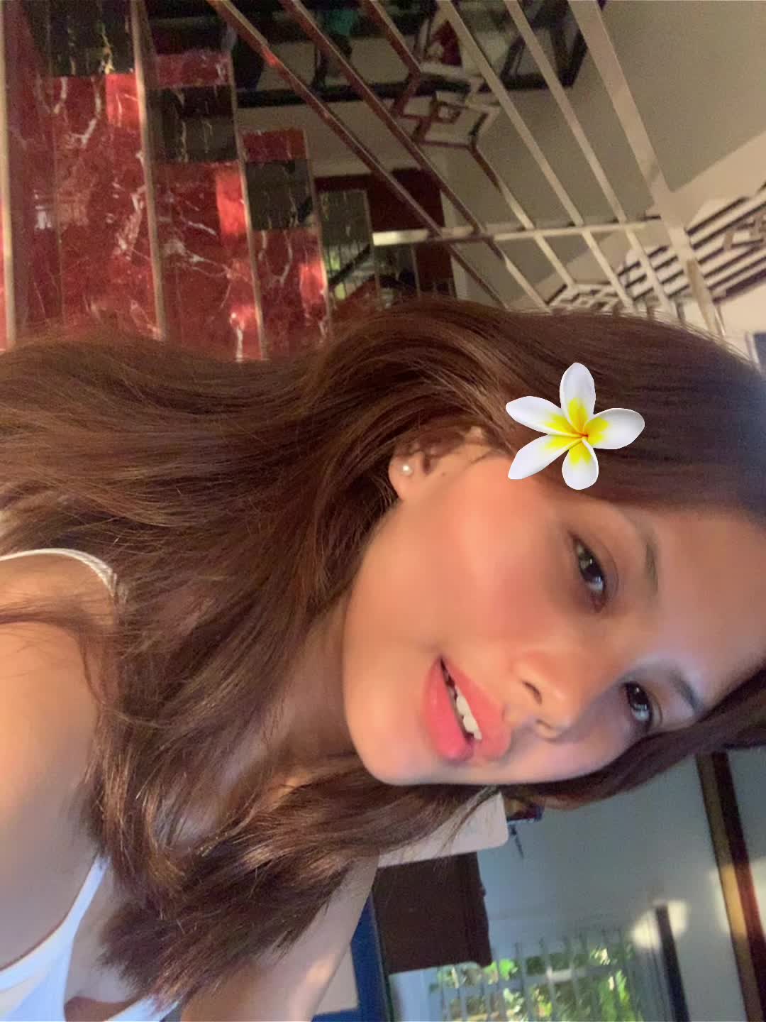 @hrtgynt ON IG <3