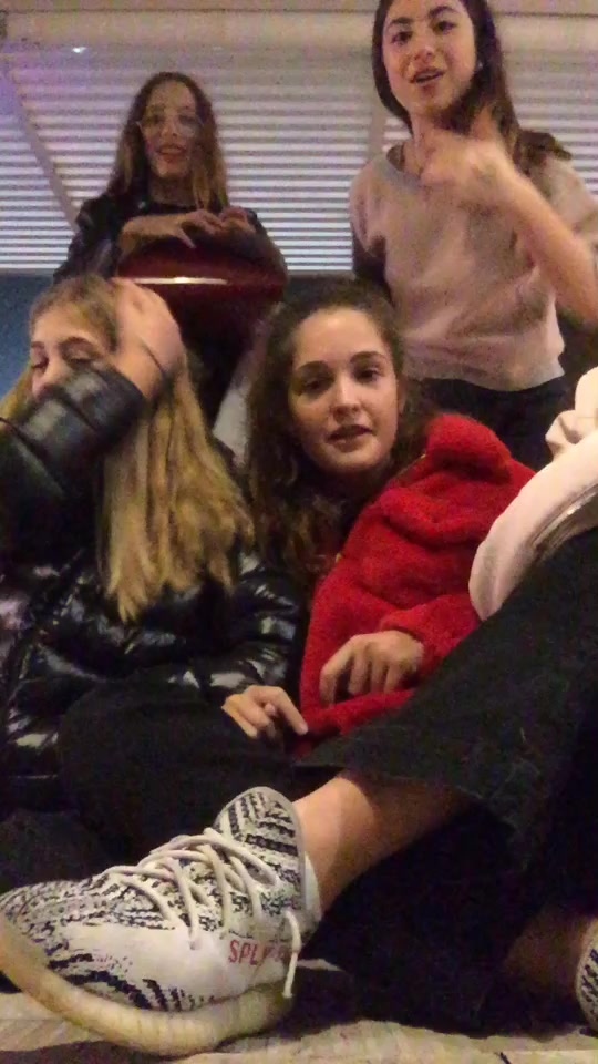@cami_