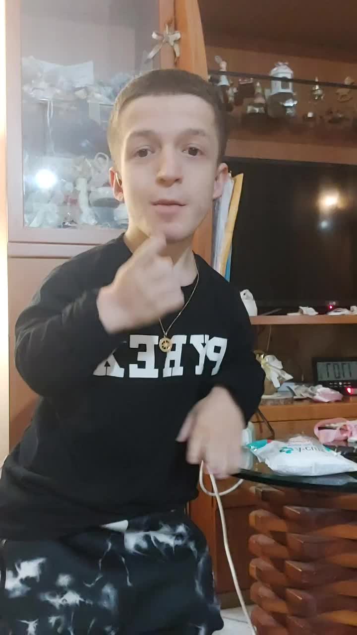 @Simone