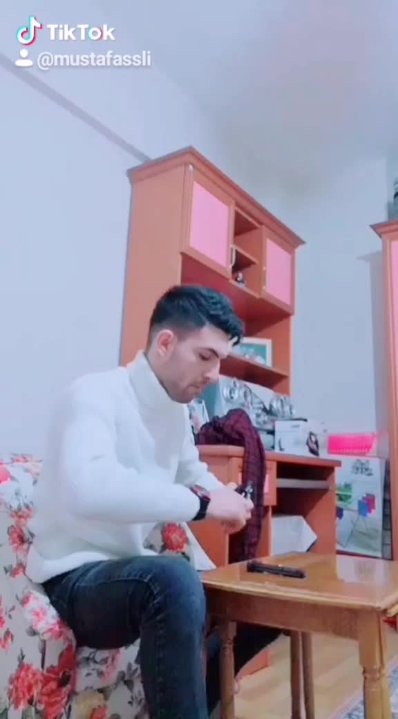 @mustafassli