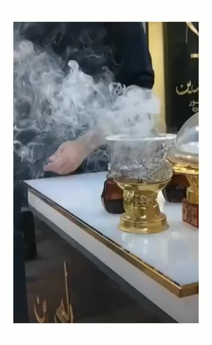 @BADUR _©