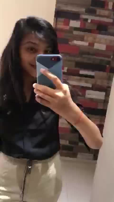 @Diya Mahyavanshi♠️
