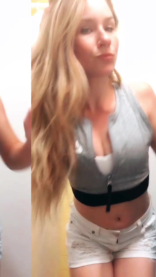 @blondebeliever_