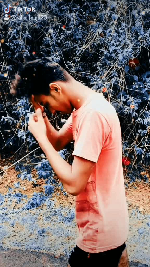 @👑rAhUL. BaAwa👑