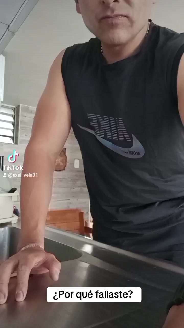 @AXEL VELA