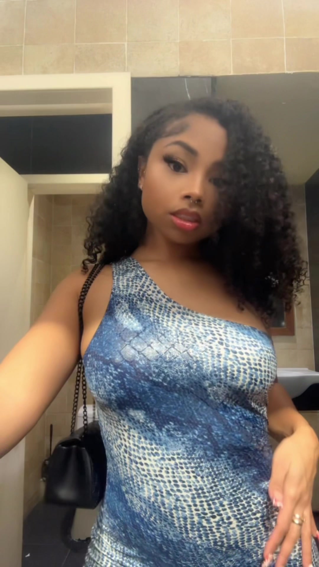 @DaniLove