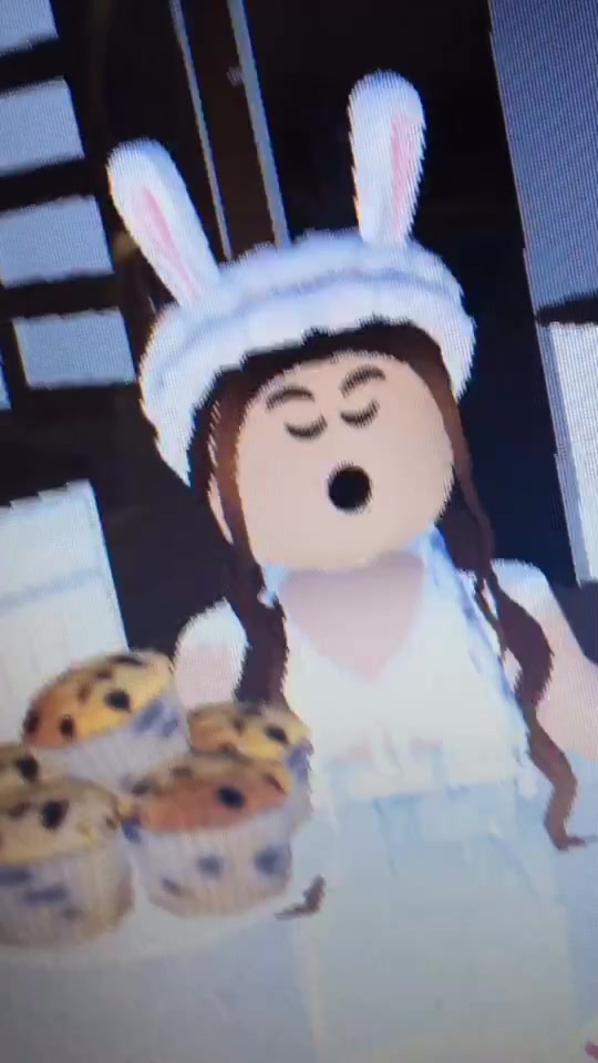 @𝚂𝚒𝚖𝚜🤍