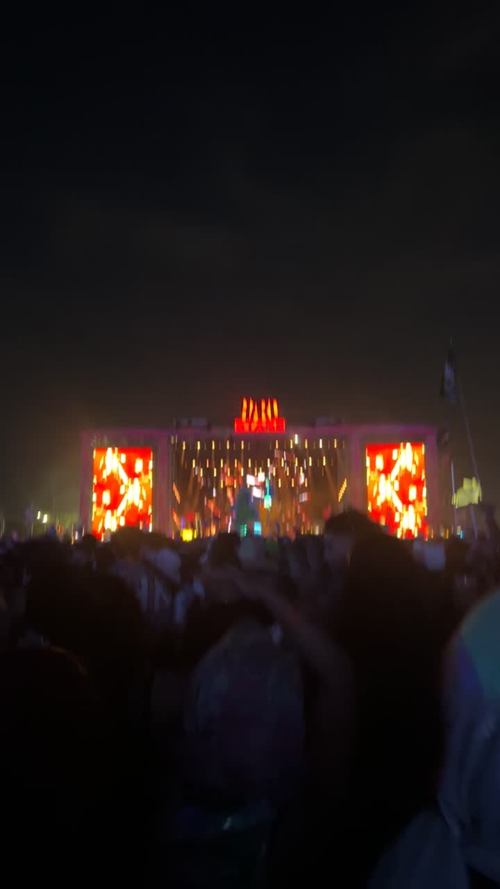 @UZIEL aka Uzi🖤