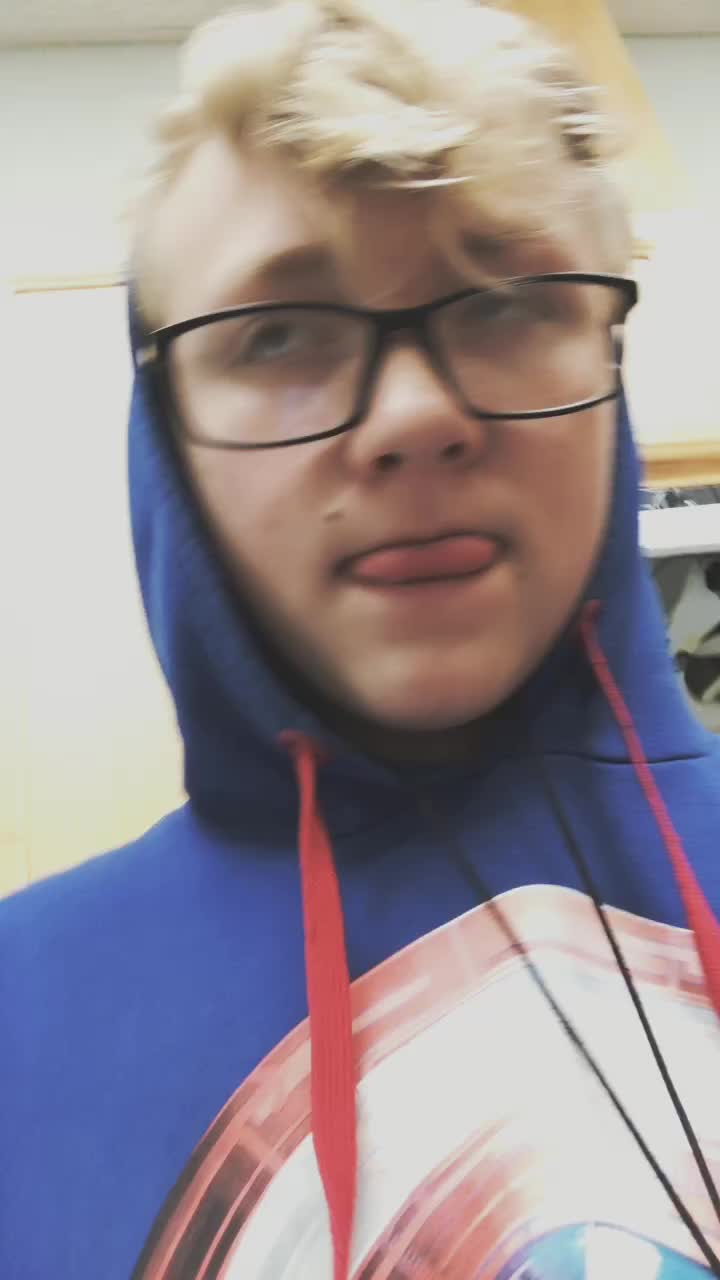 @Dèvíñ
