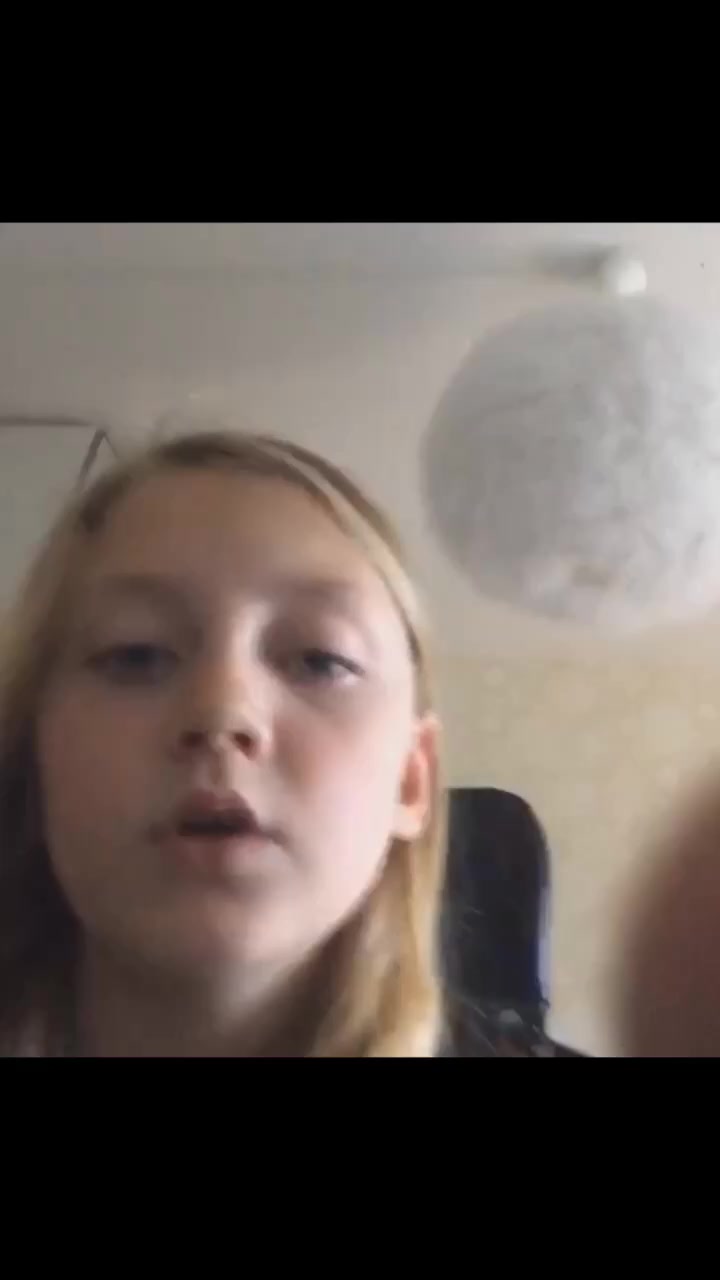 @Snälla följ mig!🥰