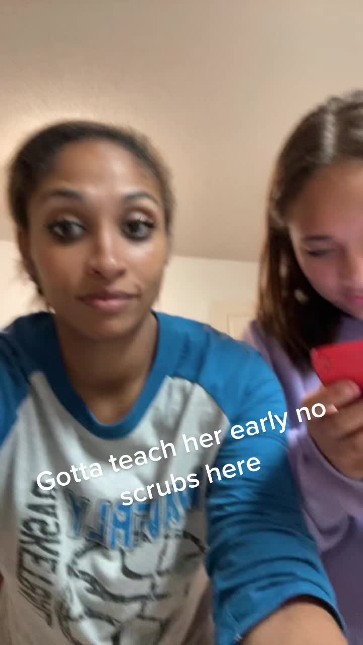 @Momof6