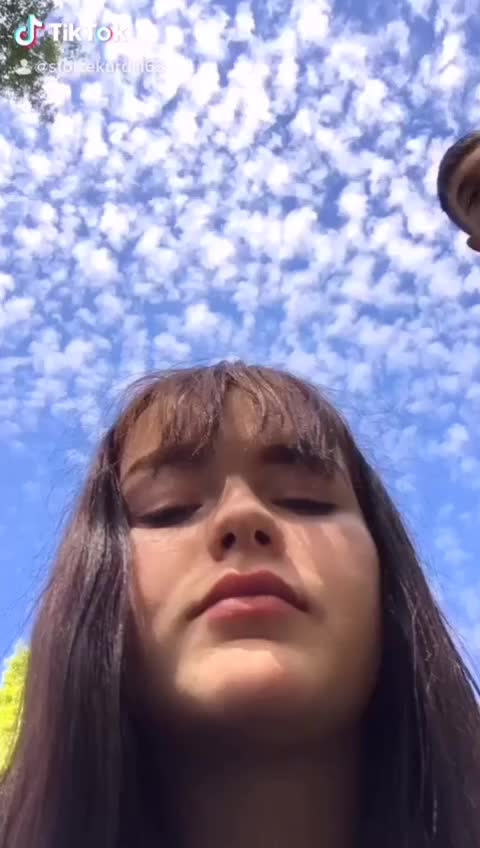 @????
