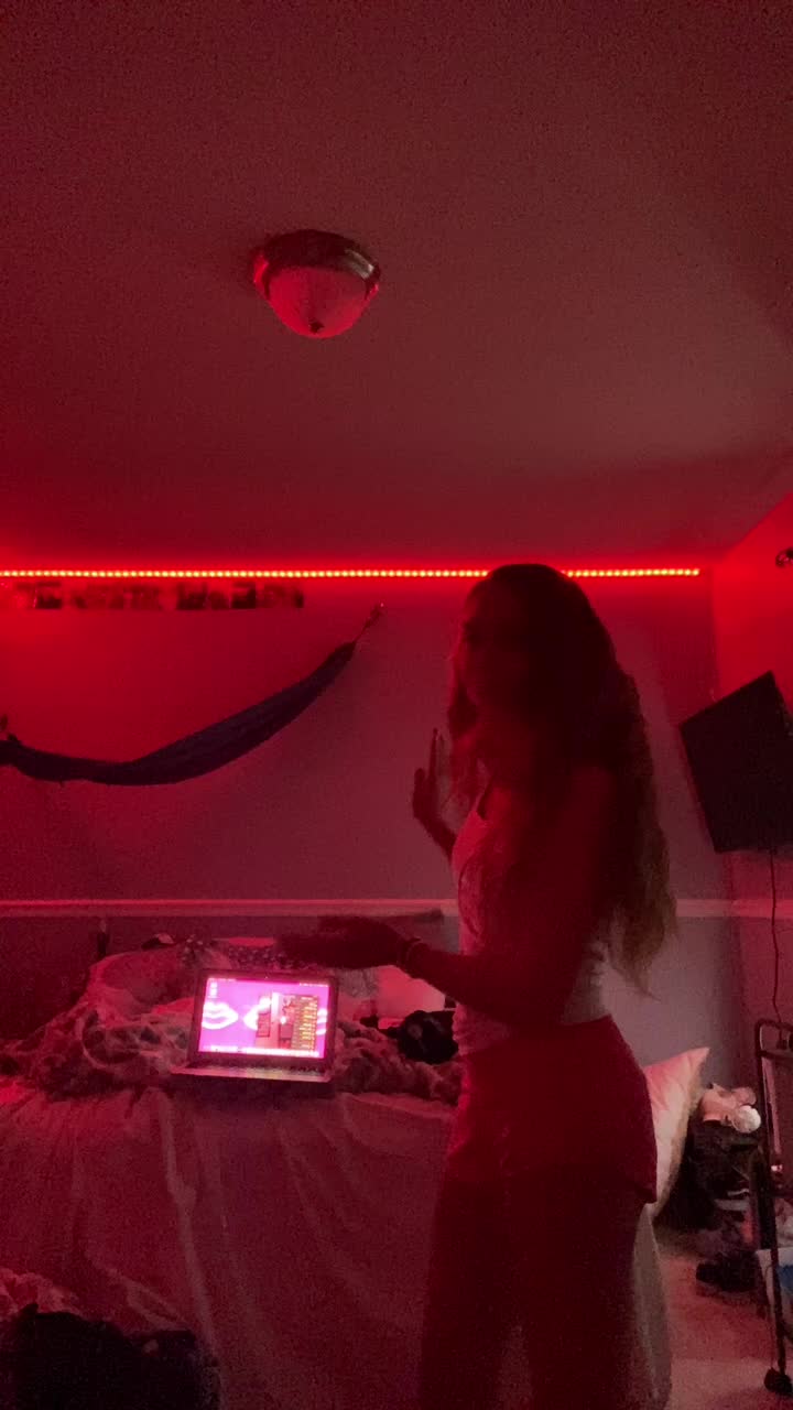 @lily