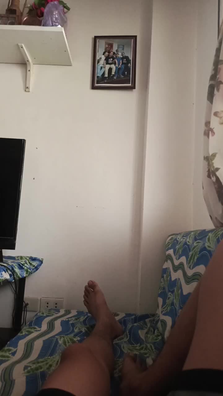 @hello_Im_Nat